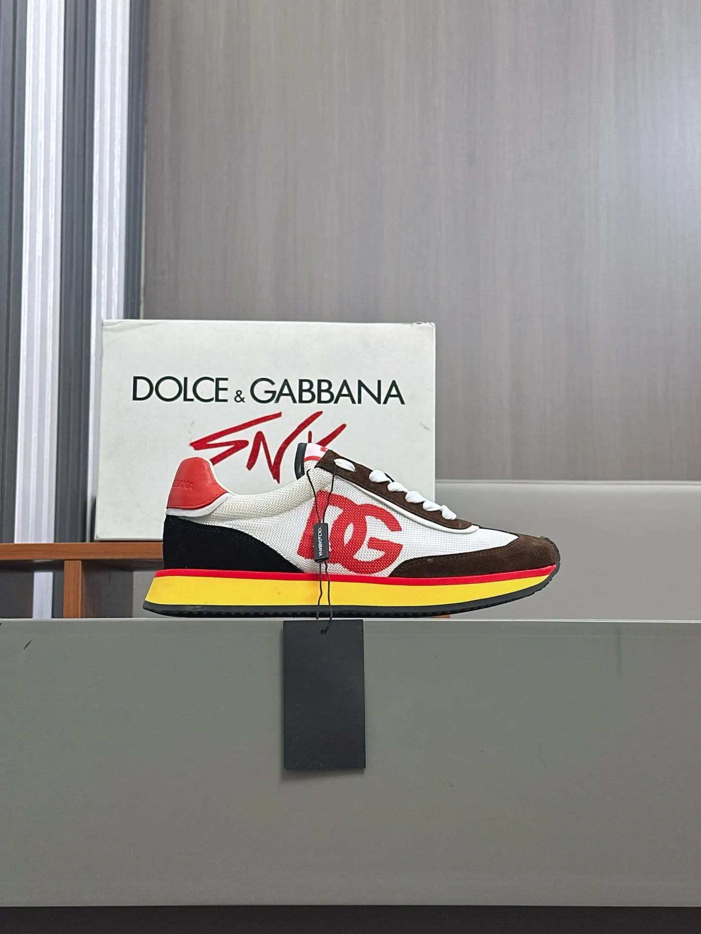 💰660••New arrivals••Dolce&Gabbana••DG✔️High-end men’s sports•casual shoes. Original goods from top counters. Original imported cowhide, multi-material splicing design ➕Imported cowhide lining, cowhide feet ➕Original T men's shoes 💰R elastic outsole.  Size: 39-44 (38, 45 customized)